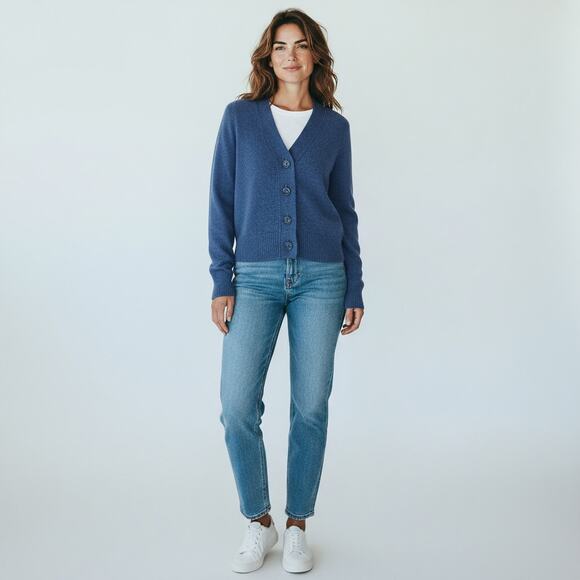 Jill Roberts 100% Cashmere Shrunken V-Neck Cardigan in Blue - Picture 3 of 11